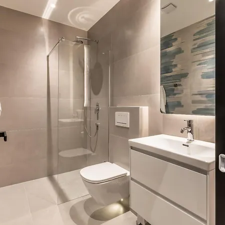 Riviera Premier * Сплит
