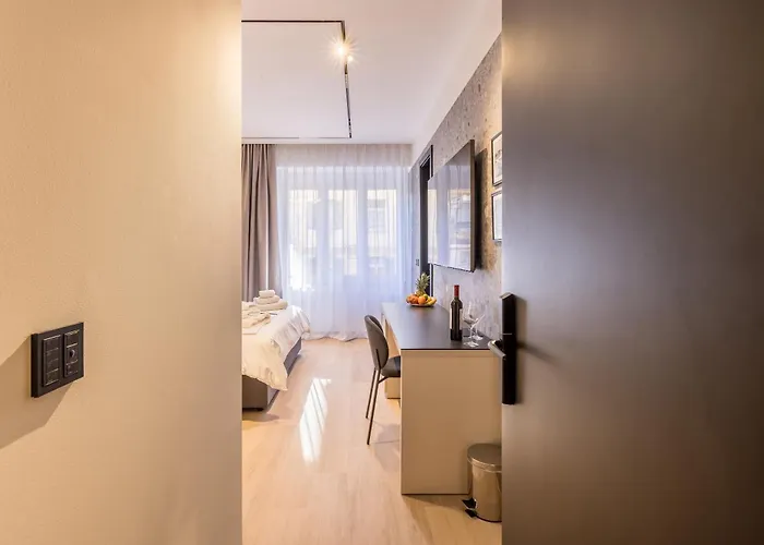 Riviera Premier Lejlighed *