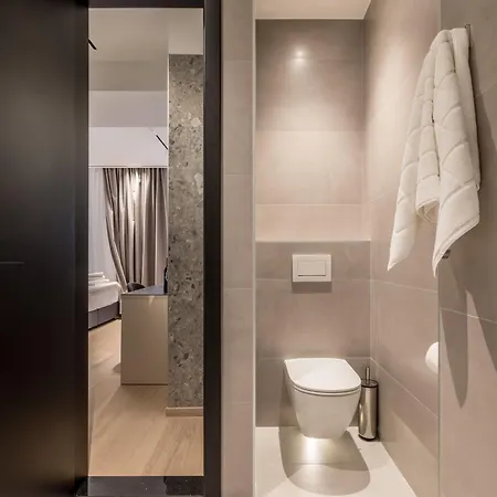 Riviera Apartment *